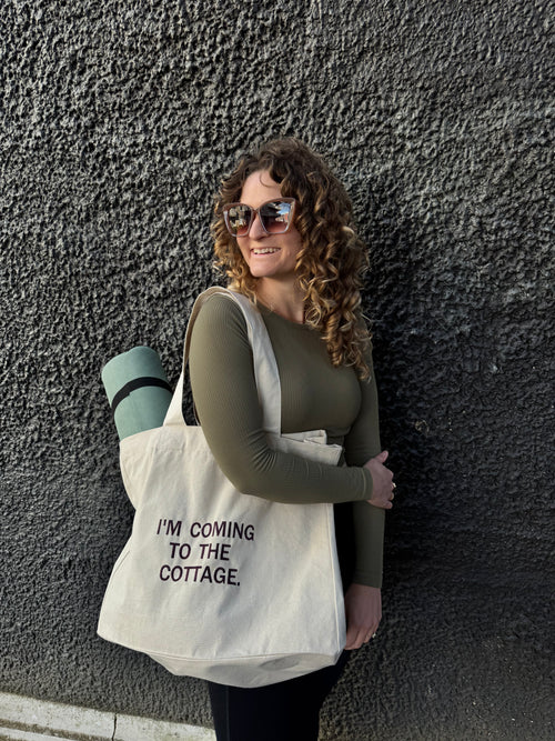 "I'm Coming to the Cottage" Oversized Tote
